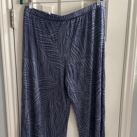 Honeydew Intimates Purple Gray Print Wide Leg Pull On Cropped Pants XL - Picture 3 of 5
